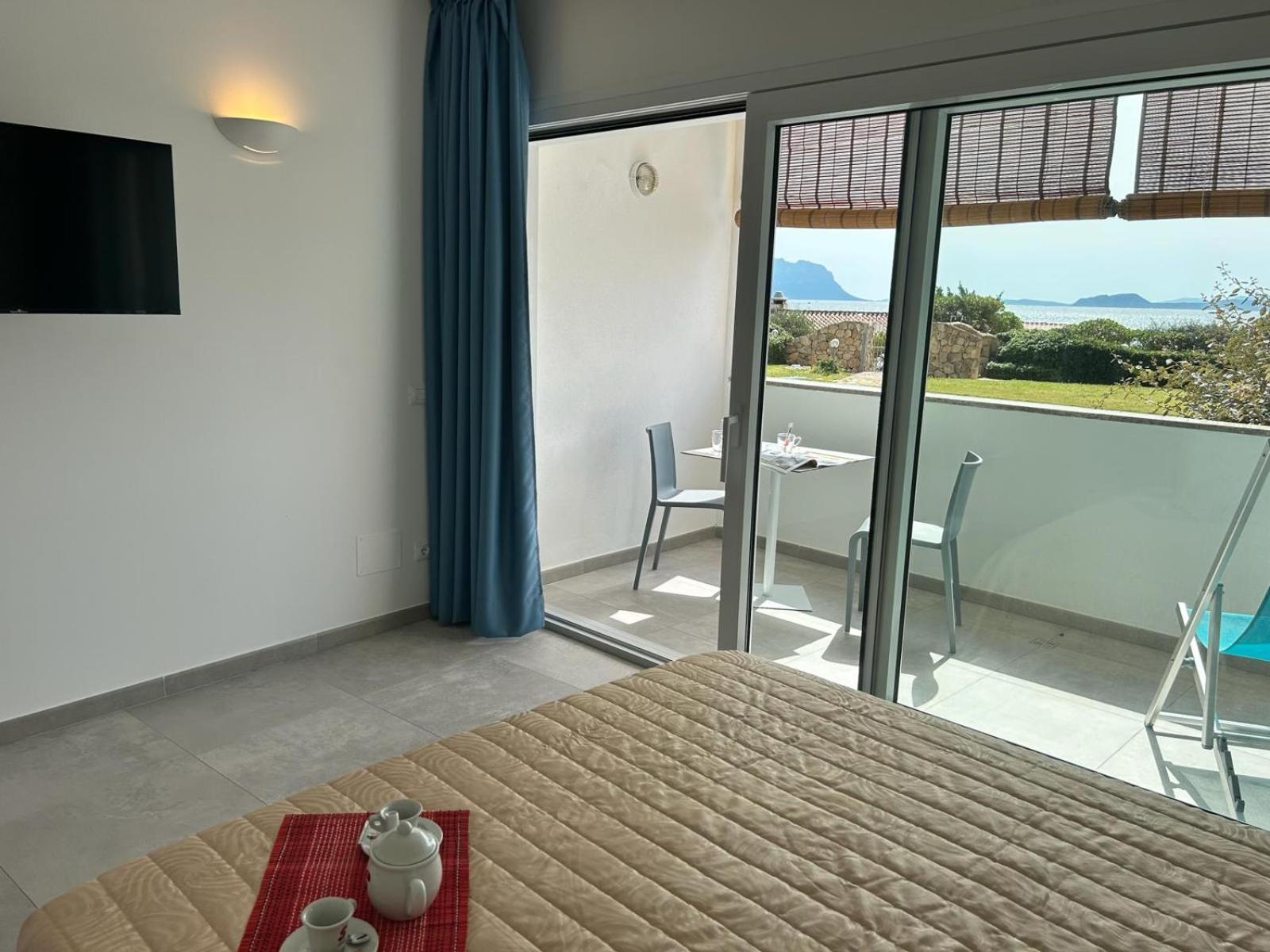 Rooms, Affittacamere Maksim Golfo Aranci Exterior photo